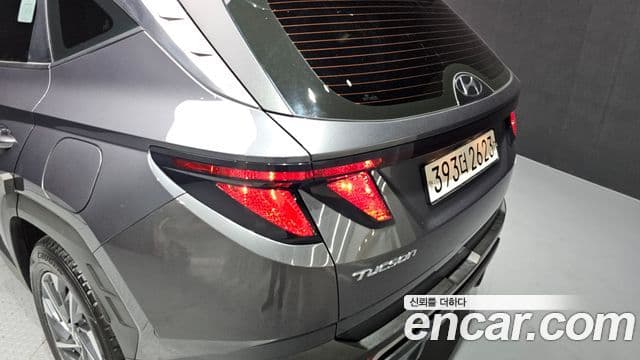 Hyundai Tucson Hybrid 2023 — ფოტო 25/30