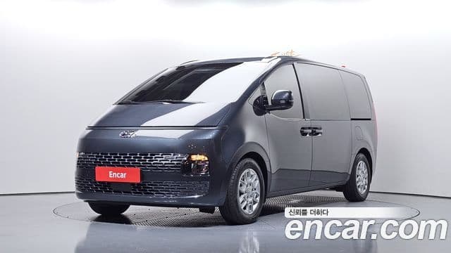 Hyundai Staria 2023 — Фото 1/20