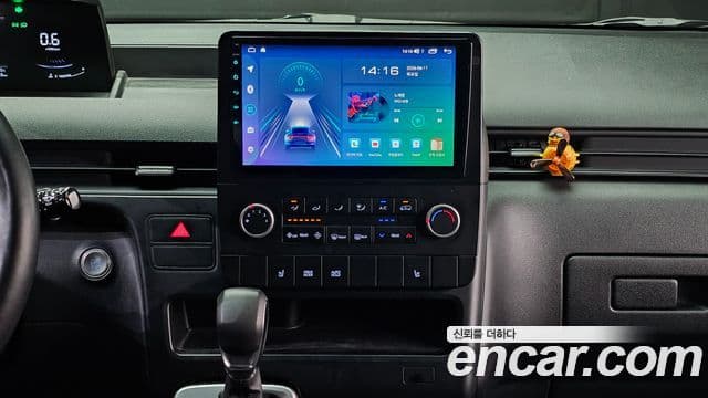 Hyundai Staria 2023 — Фото 15/20