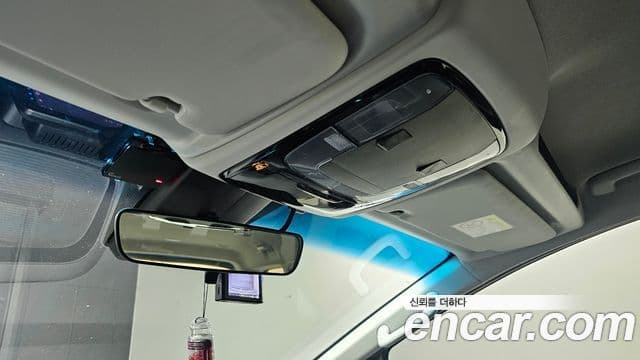 Hyundai Staria 2023 — Фото 19/20