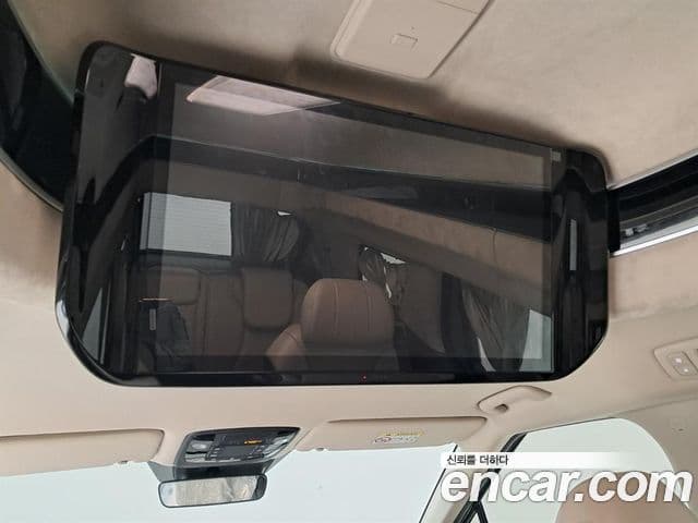 Kia Carnival 2021 — Şəkil 16/20
