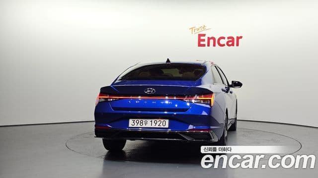 Hyundai The New Avante Hybrid 2021 — ფოტო 12/20