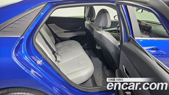 Hyundai The New Avante Hybrid 2021 — ფოტო 18/20