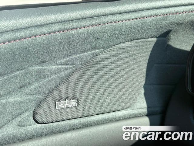 Lexus RX500h 2023 — ფოტო 14/20