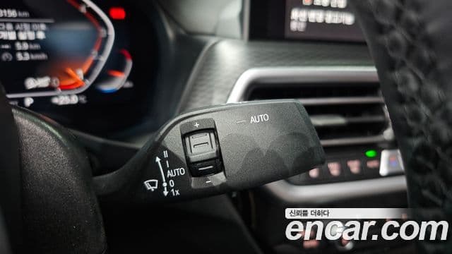 BMW X4 2022 — Şəkil 16/20