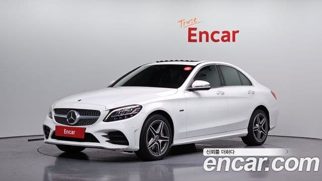 Mercedes-Benz C-Class 2020 — Фото 1/20