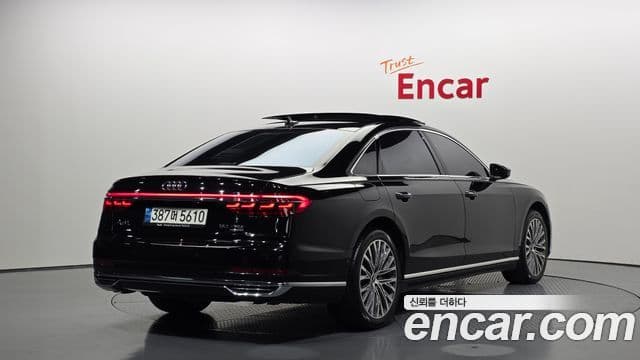 Audi A8 2021 — ფოტო 11/20