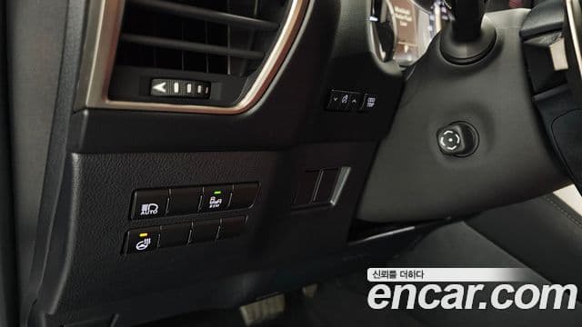 Lexus NX300h 2018 — Şəkil 20/20