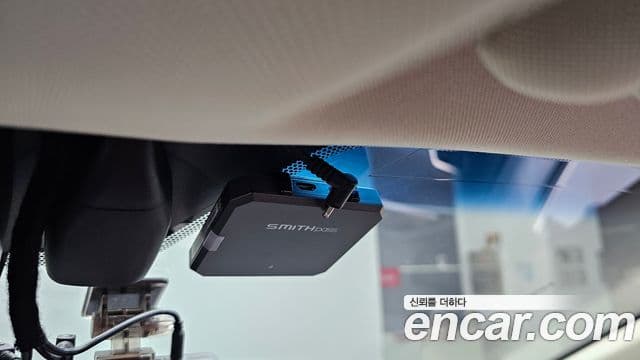 Lexus NX300h 2018 — Photo 19/31