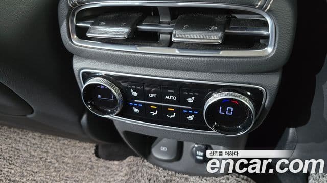 Genesis GV80 2020 — ფოტო 18/20