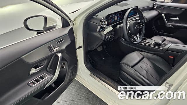 Mercedes-Benz A-Class 2021 — Фото 10/20