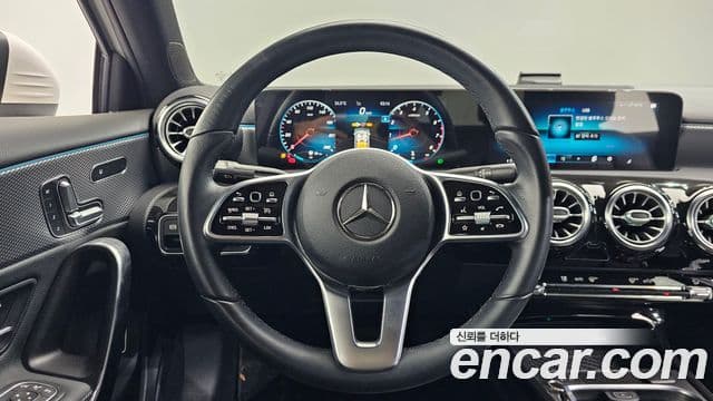 Mercedes-Benz A-Class 2021 — Фото 13/20