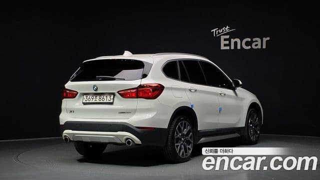 BMW X1 2022 — Фото 2/20