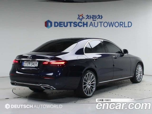 Mercedes-Benz E-Class 2023 — Şəkil 1/20