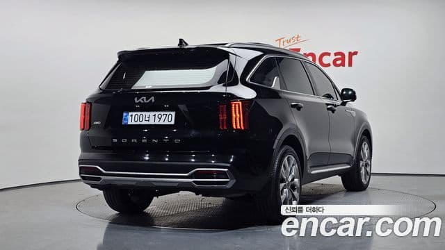 Kia Sorento 2022 — Фото 2/20