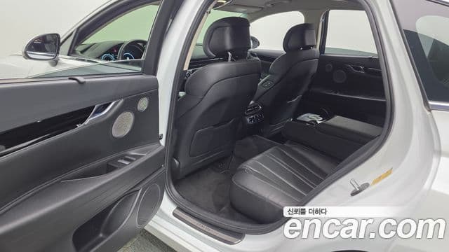 Genesis Electrified G80 2022 — Şəkil 12/20