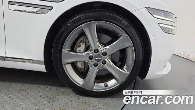 Genesis G80 2022 — Photo 11/39