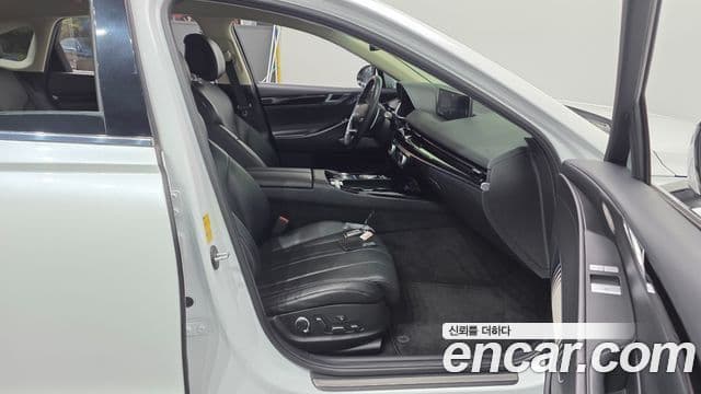 Genesis G80 2022 — Photo 38/39