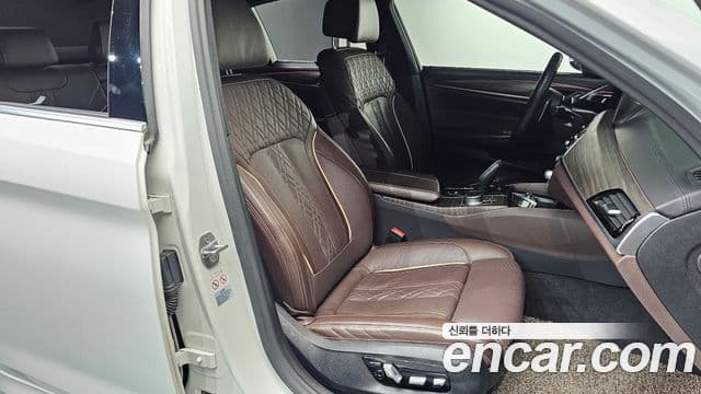 BMW 5 Series 2020 — Şəkil 11/20
