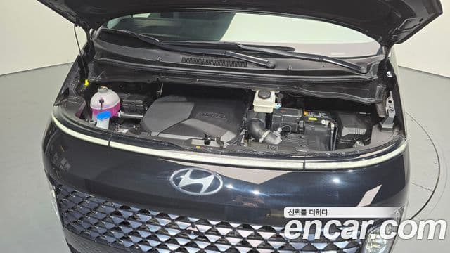 Hyundai Staria 2025 — ფოტო 6/20