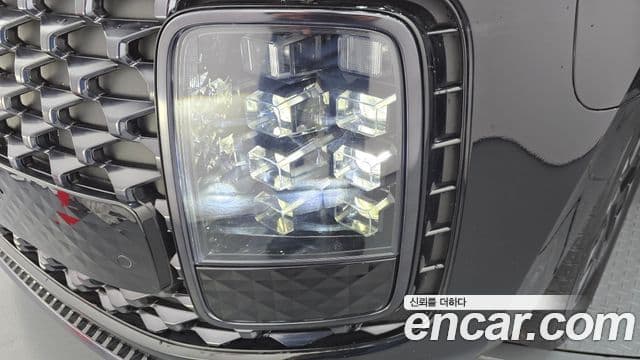 Hyundai Staria 2025 — Photo 4/31