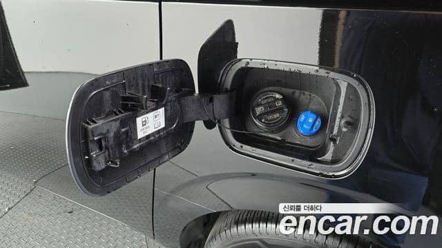 Hyundai Staria 2025 — Photo 23/31
