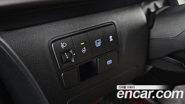 Hyundai Staria 2024 — ფოტო 15/20