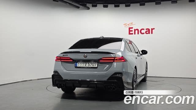 BMW 5 Series 2024 — ფოტო 4/20