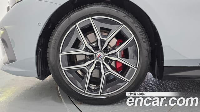 BMW 5 Series 2024 — ფოტო 5/20