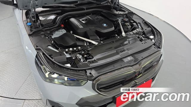 BMW 5 Series 2024 — ფოტო 6/20