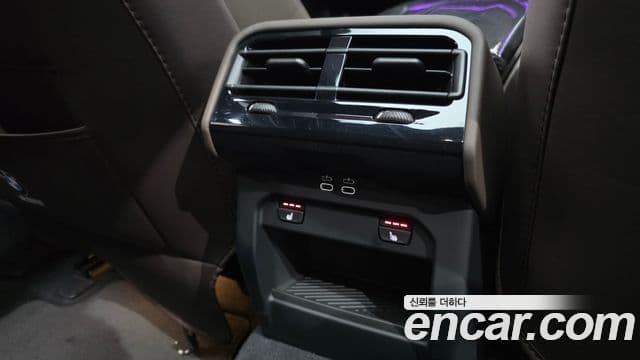 BMW 5 Series 2024 — ფოტო 19/20