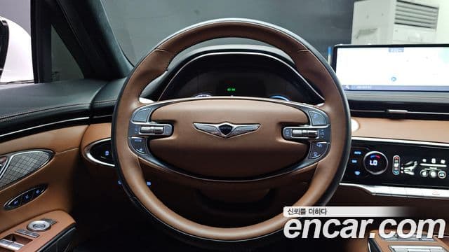Genesis GV70 2021 — Şəkil 13/20