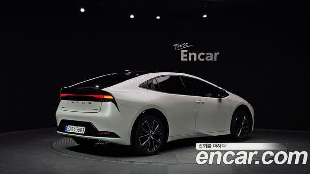 Toyota Prius 2025 — Photo 26/35
