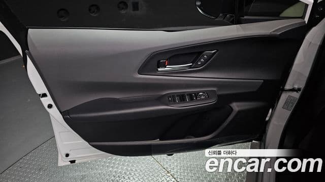 Toyota Prius 2025 — Photo 3/35