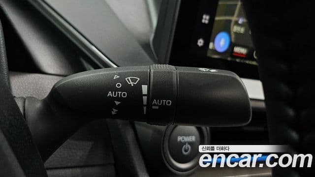 Toyota Prius 2025 — Photo 32/35