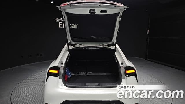 Toyota Prius 2025 — Photo 4/35