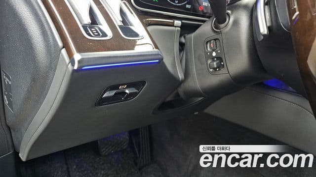 Mercedes-Benz S-Class 2021 — ფოტო 19/20