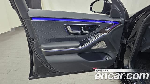 Mercedes-Benz S-Class 2021 — Photo 21/32