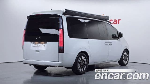 Hyundai Staria 2024 — Photo 7/20