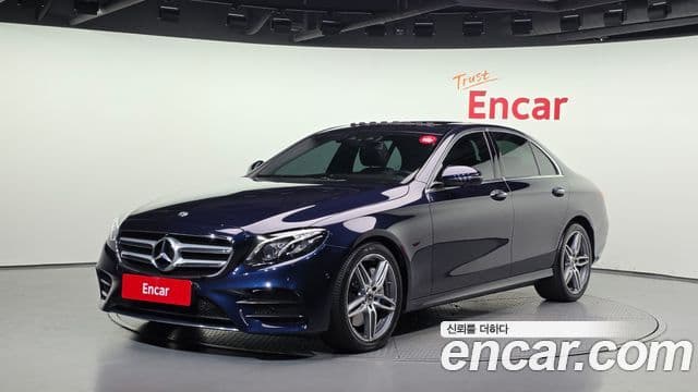Mercedes-Benz E-Class 2019 — Фото 1/20