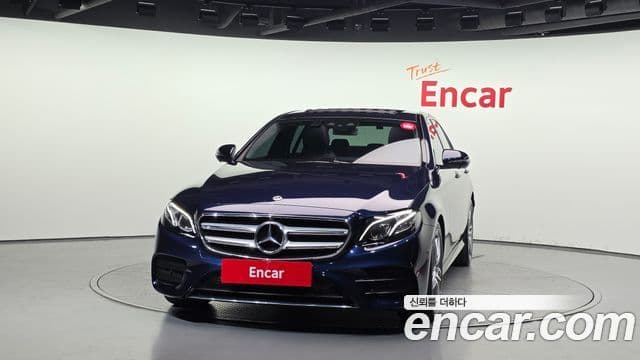 Mercedes-Benz E-Class 2019 — Фото 3/20