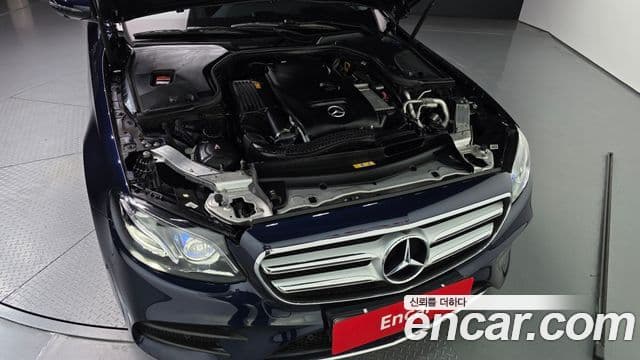 Mercedes-Benz E-Class 2019 — Фото 6/20