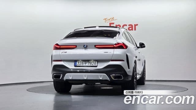 BMW X6 2023 — ფოტო 4/20