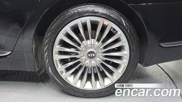Kia The K9 2021 — Photo 22/35