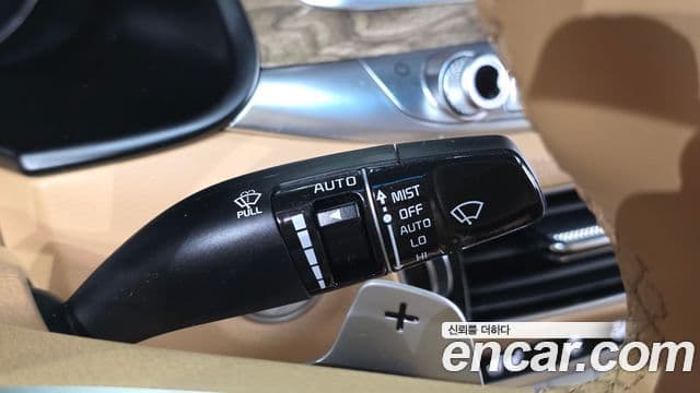 Kia The K9 2021 — Photo 28/35