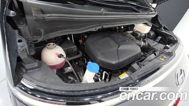 Hyundai Staria 2022 — Фото 6/20