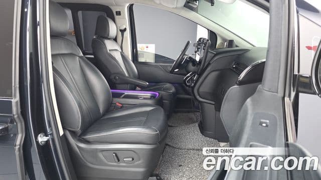 Hyundai Staria 2022 — Фото 11/20