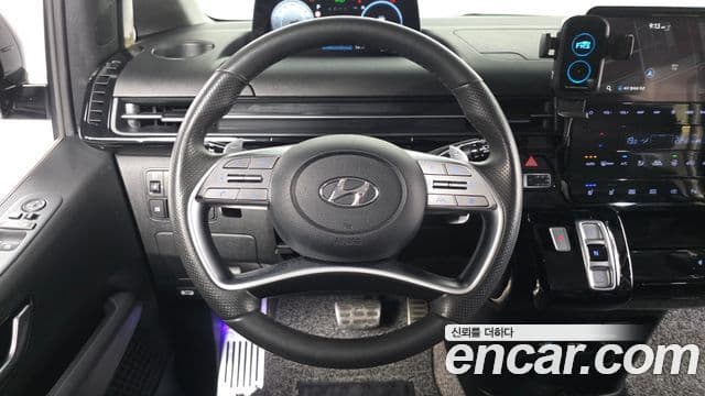 Hyundai Staria 2022 — Фото 13/20
