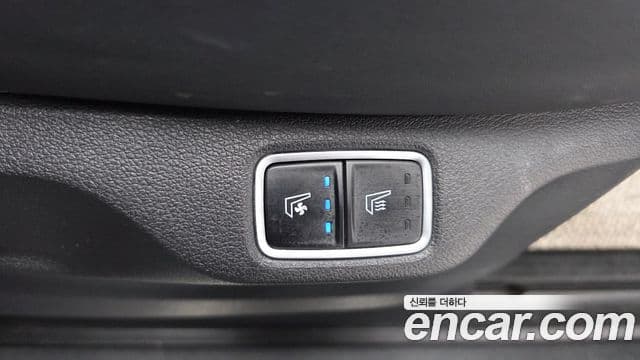 Hyundai Staria 2022 — Фото 18/20