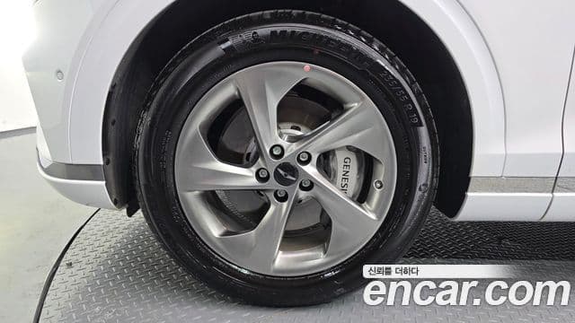 Genesis GV70 2025 — Photo 5/33